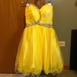Yellow dress